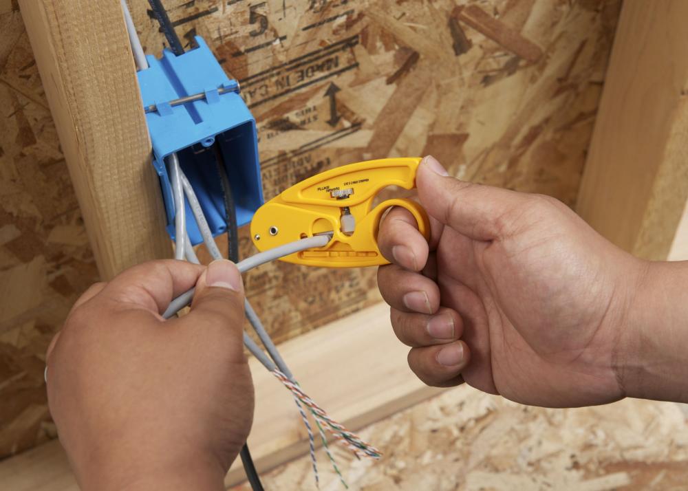 CABLE STRIPPER (ROUND CABLE)