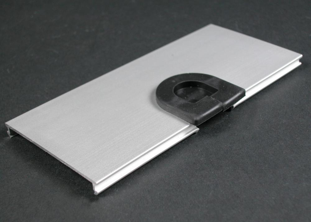 GROMMETED COVER PLATE