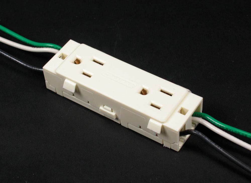 REPLACEMENT RECEPTACLE 15A NM2000