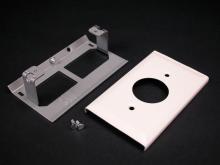 Legrand-Wiremold V3027AE - 3000 1 REC CVR PLT V